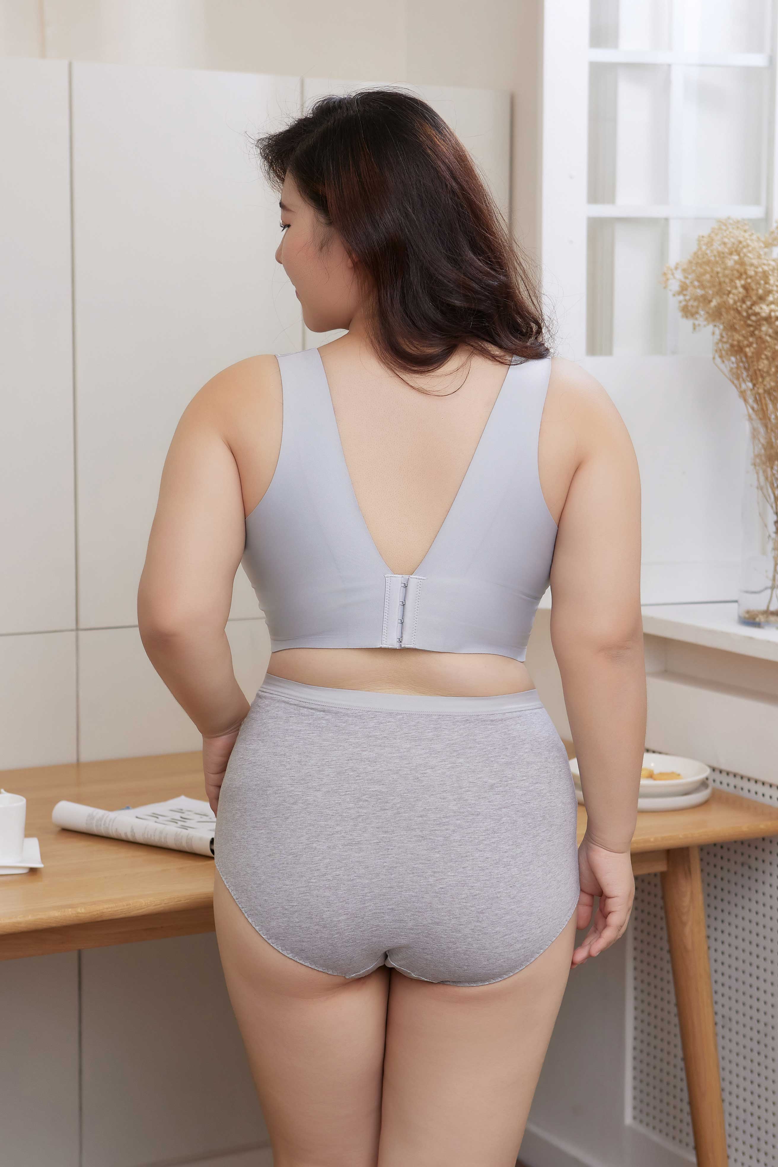 ewb23008#color_micro-gray